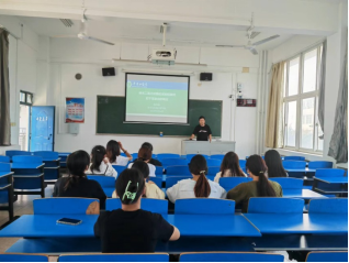 融合创新，引领未来——陈明辉博士为化环学院学子解析教育科技前沿