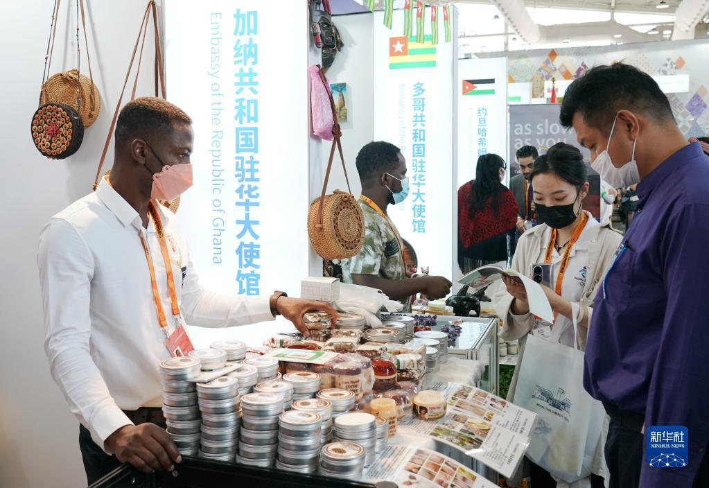 服贸会展览服务 朋友圈不断扩大的国际化平台